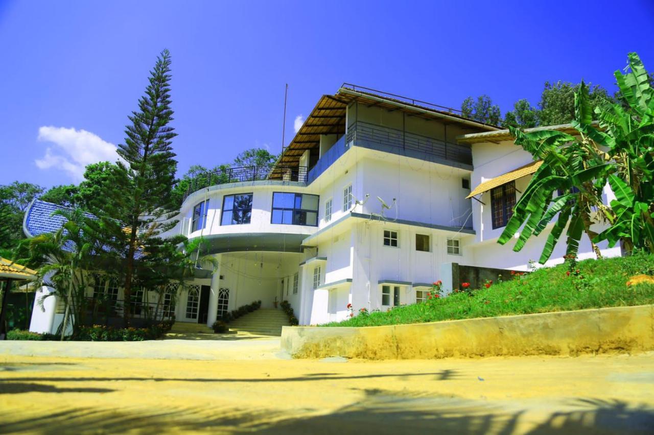 Mothers Bounty By Lazo , Coorg Apartment มาดิเครี ภายนอก รูปภาพ